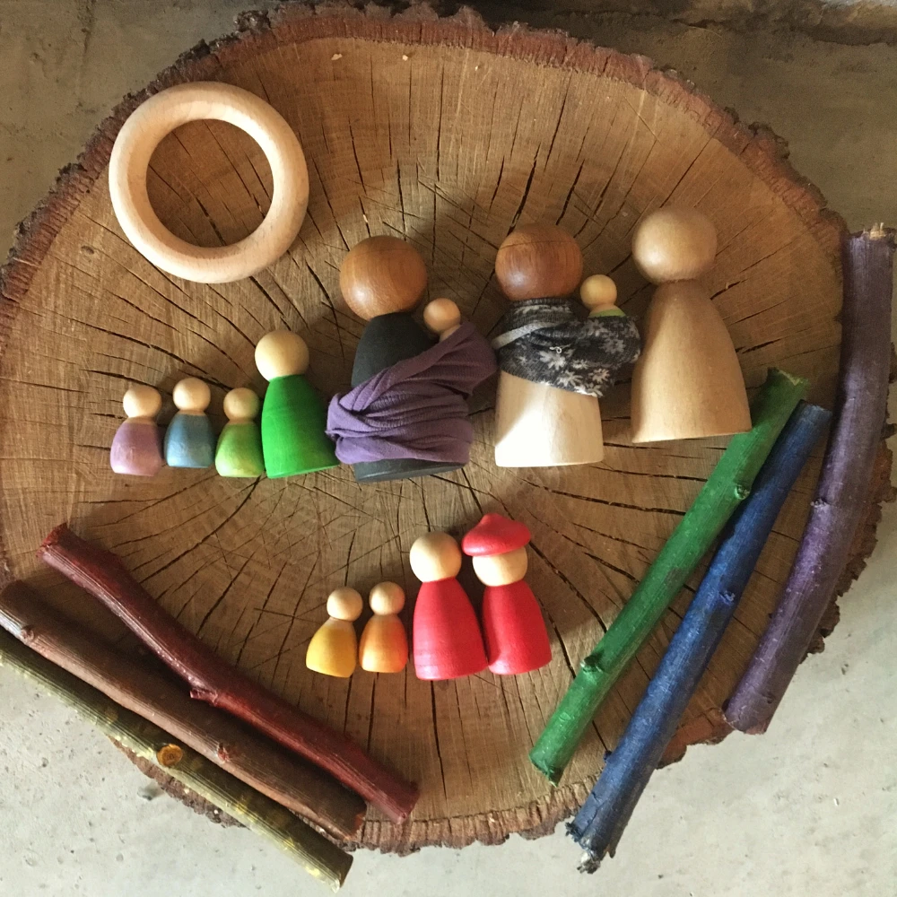 Grapat Houten Baby Poppetjes In Een Kom, 6st. (Baby Nins) 3 Grapat Houten Baby Poppetjes In Een Kom, 6st. (Baby Nins)