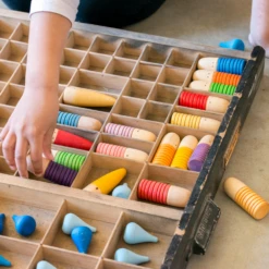 Grapat Houten Poppetjes 'Brots' Gekleurd, 18st. (Brots) -Kinderspeelgoed Verkoopwinkel grapat houten poppetjes brots gekleurd 18st brots 2