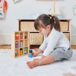 Houten Speelgoed - Happy Folk, Houten Hotel Met Houten Poppetjes 11 Houten Speelgoed - Happy Folk, Houten Hotel Met Houten Poppetjes -Kinderspeelgoed Verkoopwinkel houten speelgoed happy folk houten hotel met houte 4