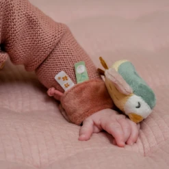 Little Dutch Babyspeelgoed, Rammelaars - Polsrammelaar Flowers & Butterflies -Kinderspeelgoed Verkoopwinkel little dutch babyspeelgoed rammelaars polsrammelaa 1